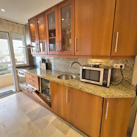 Pm 1-7a. Spacious Two Bedroom In Centre. * 马尔韦利亚
