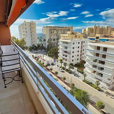 Pm 1-7a. Spacious Two Bedroom In Centre. 公寓 *
