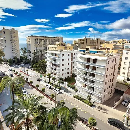 公寓 Pm 1-7a. Spacious Two Bedroom In Centre. *
