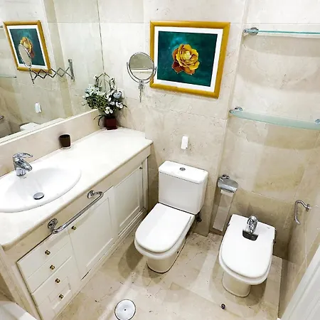 Pm 1-7a. Spacious Two Bedroom In Centre. * 马尔韦利亚