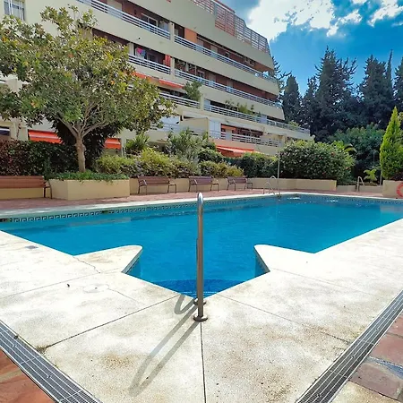 Pm 1-7a. Spacious Two Bedroom In Centre. Marbellac